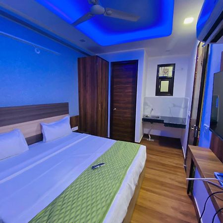 Surya International Bed & Breakfast Ню Делхи Екстериор снимка
