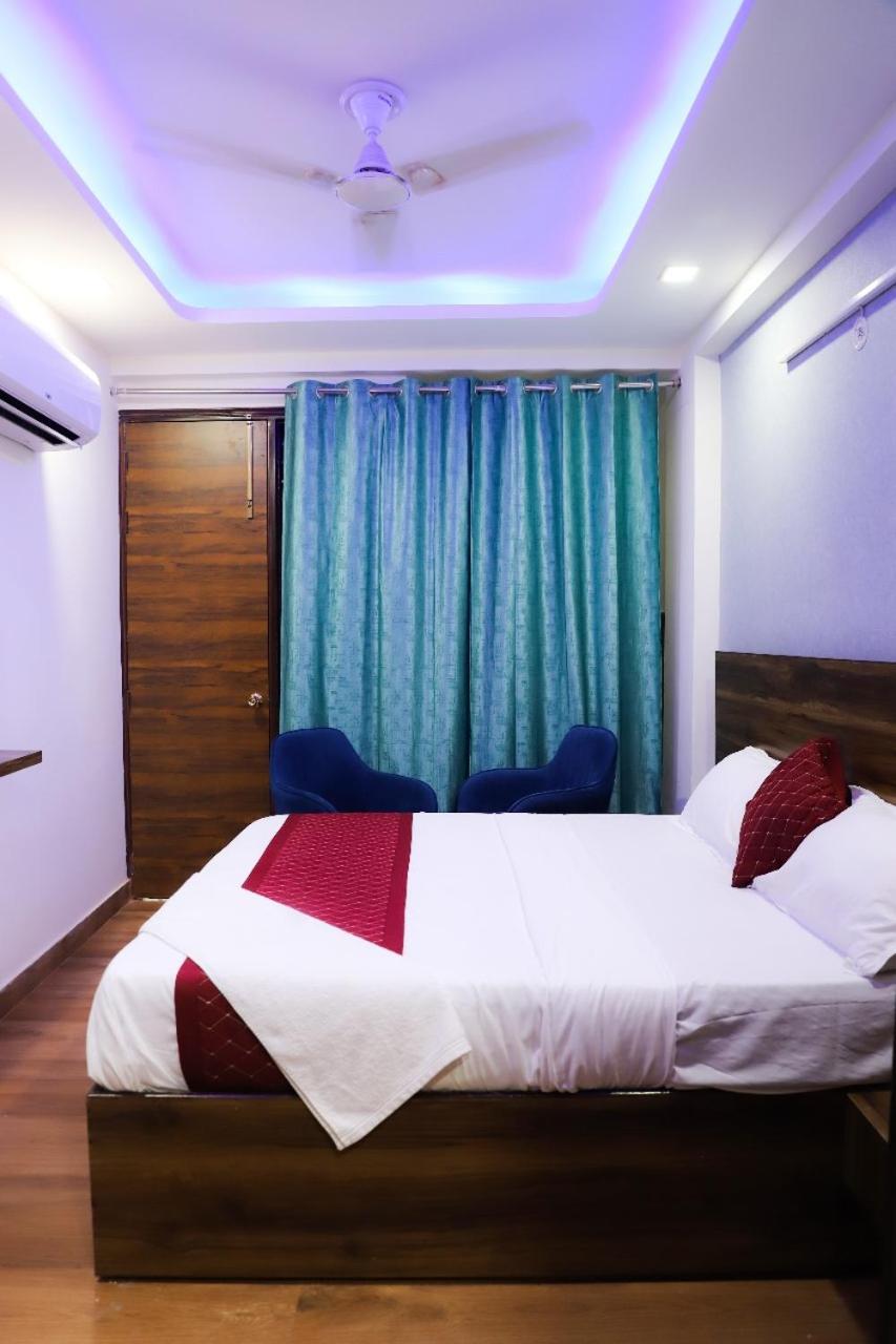 Surya International Bed & Breakfast Ню Делхи Екстериор снимка